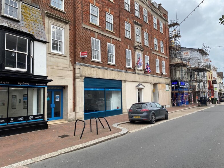 8b Coburg Pl, Weymouth to rent - Building Photo - Image 2 of 2