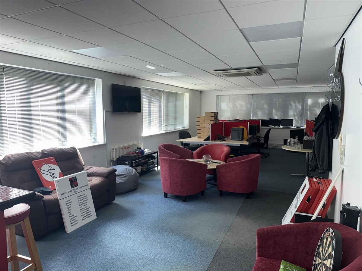 Railton Rd, Guildford, SRY GU2 9JX - Unit 1 - - Interior Photo - Image 1 of 9