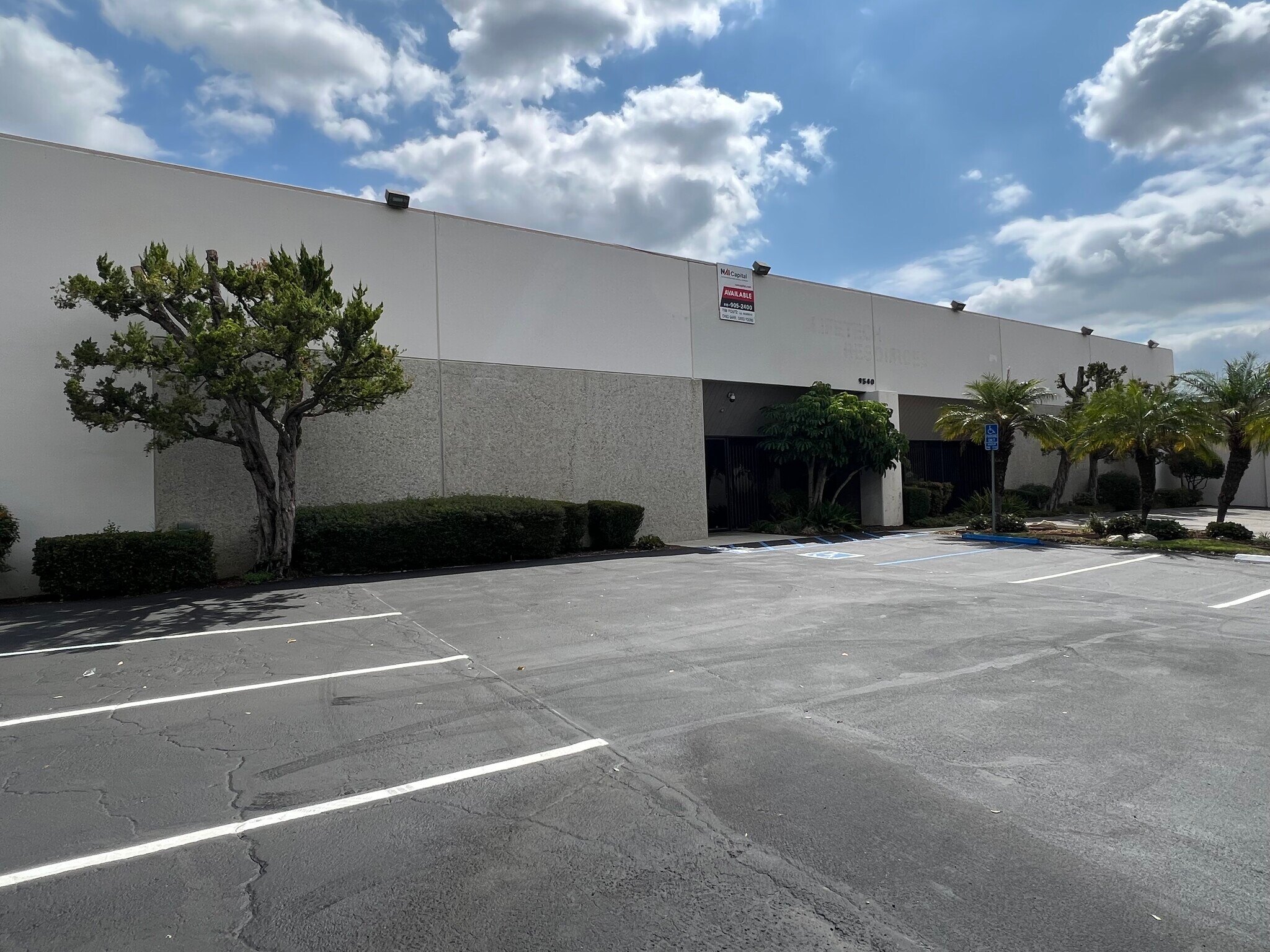 9540 Cozycroft Ave, Chatsworth, CA for sale Building Photo- Image 1 of 1