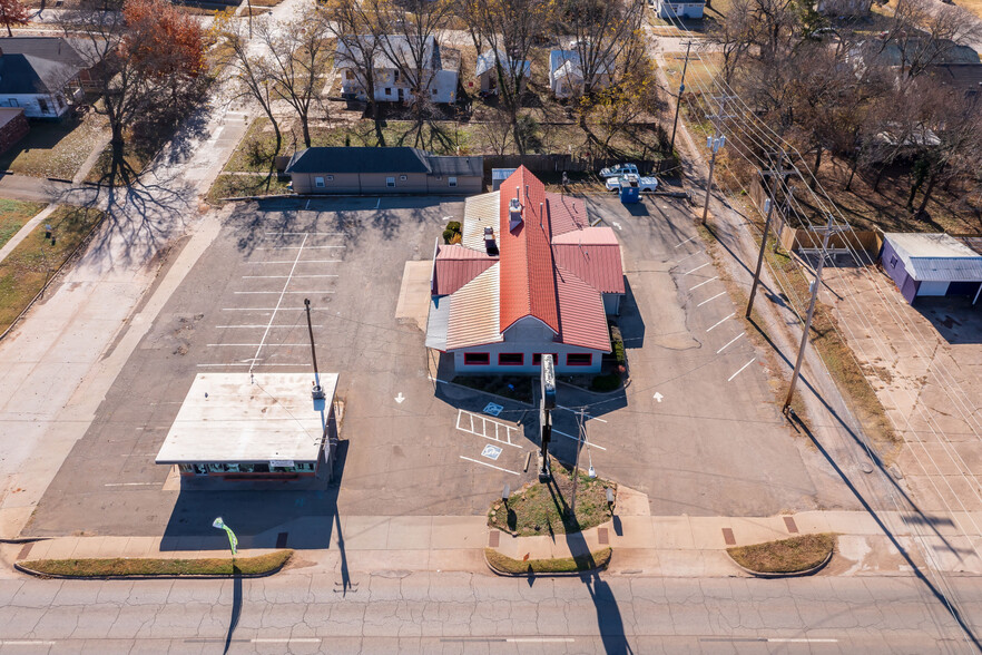 601-607 W 6th Ave, Stillwater, OK for sale - Building Photo - Image 1 of 1