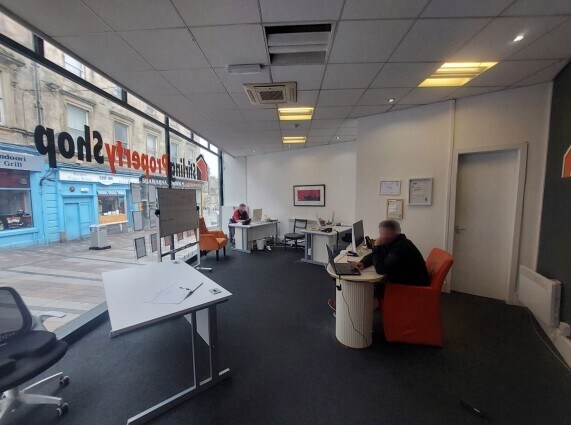 24 Friars St, Stirling to rent Building Photo- Image 1 of 1