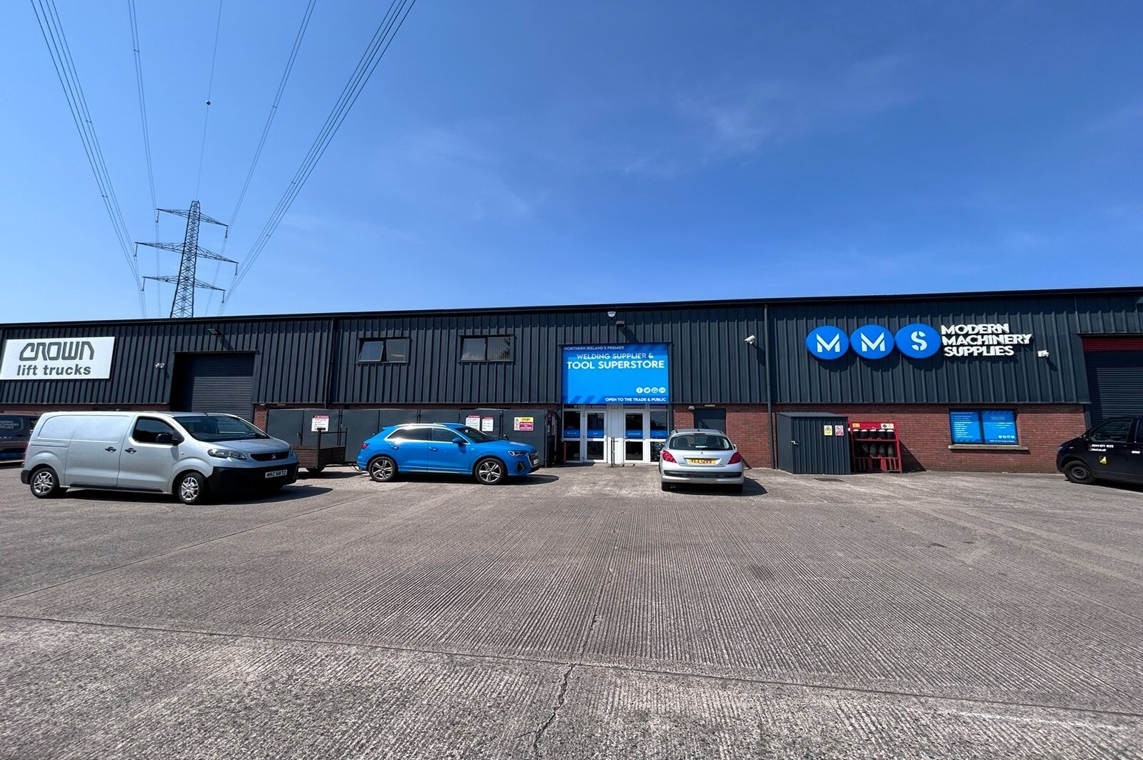 Rathdown Rd, Lisburn to rent Building Photo- Image 1 of 6