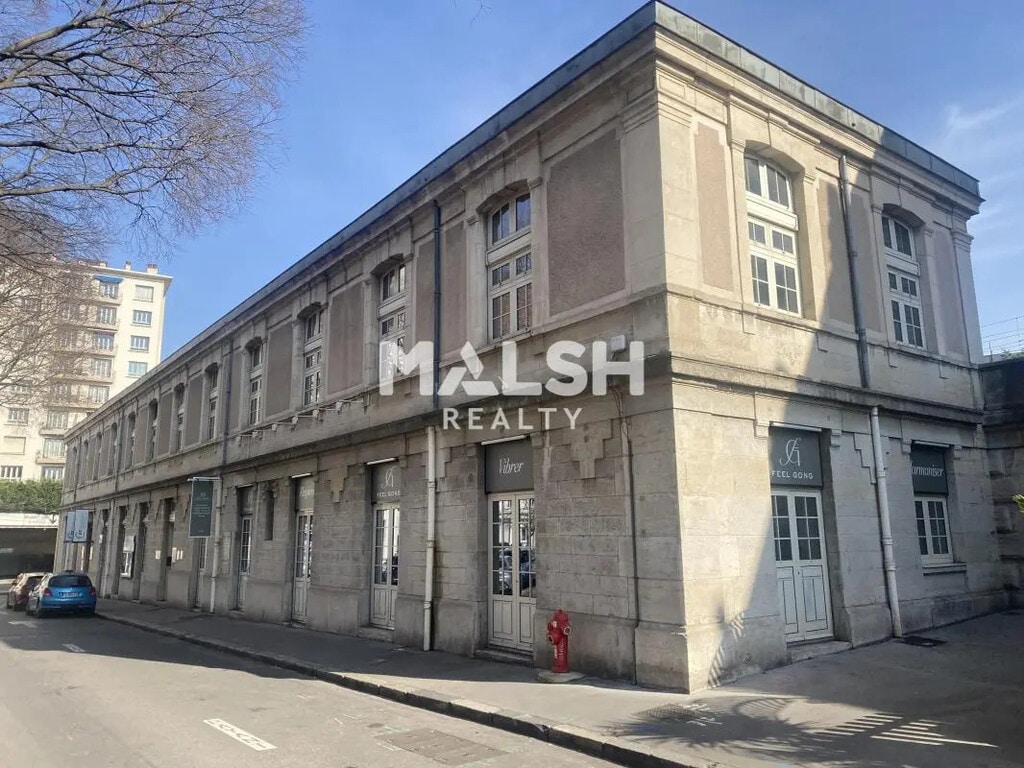 Location Bureaux 113 m² - Photo 1