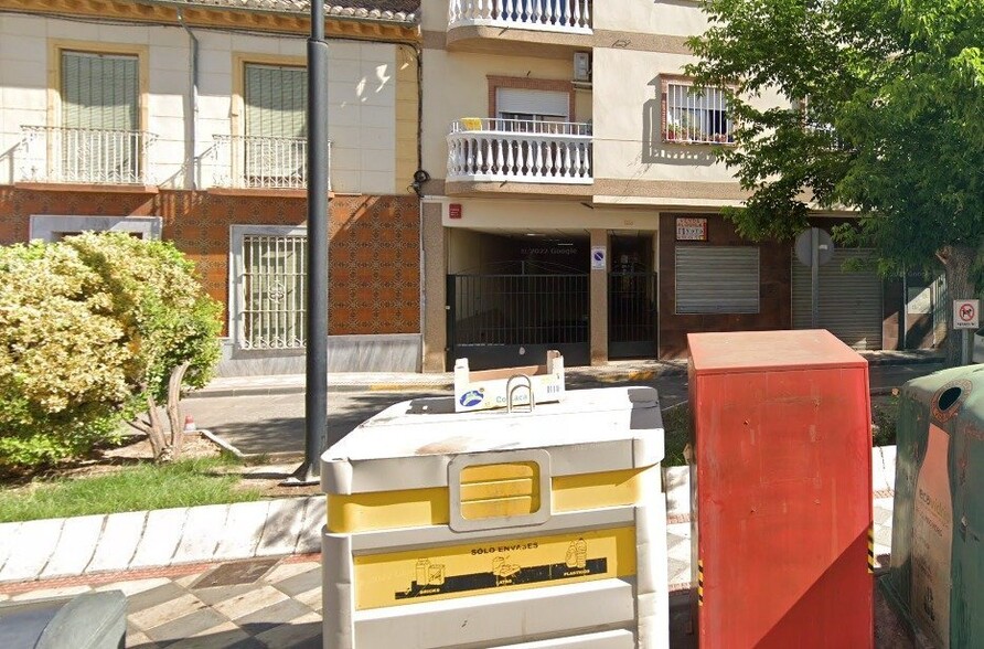 Avenida Andalucía, 1, Atarfe, Granada to rent - Building Photo - Image 2 of 7