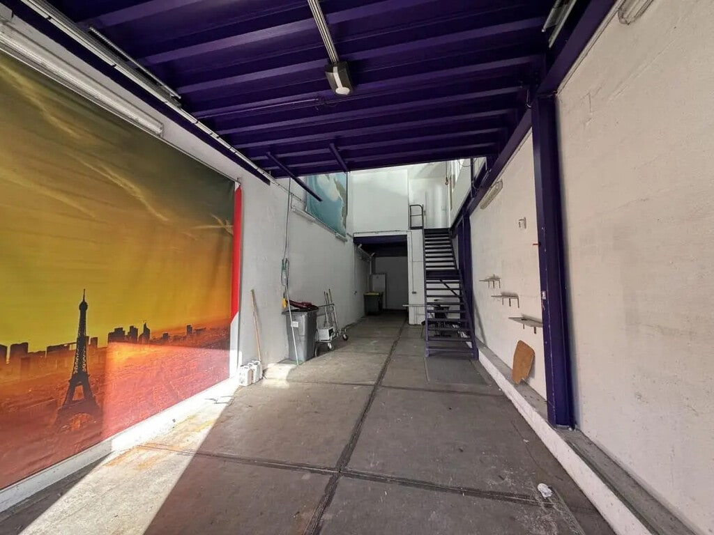 Vente Bureaux 197 m² - Photo 1