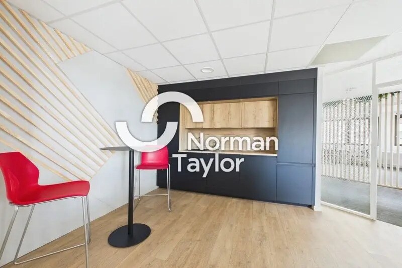 Office in Montpellier to rent - Building Photo - Image 3 of 8