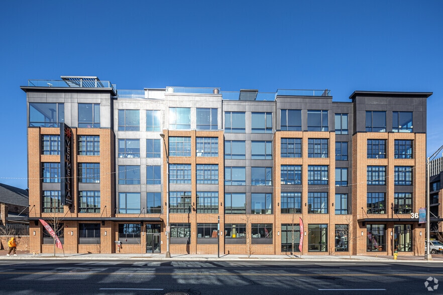 349-377 Broad St, Newark, NJ to rent - Building Photo - Image 2 of 9