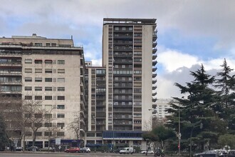 Office in Madrid, MAD for rent Primary Photo- Image 1 of 3