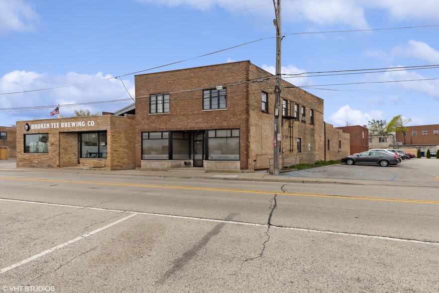 410 Green Bay Rd, Highwood, IL for rent - Building Photo - Image 1 of 10