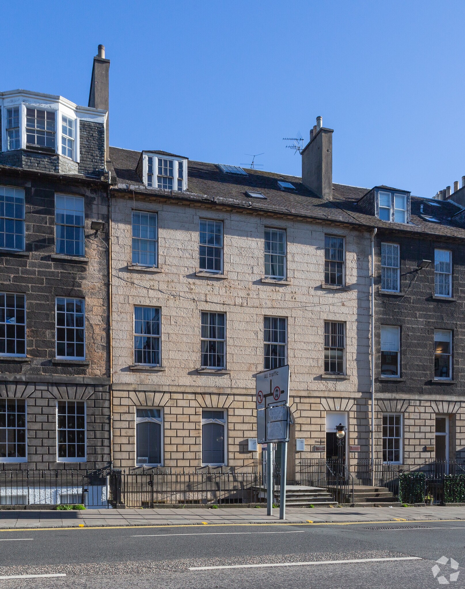 9 South Charlotte St, Edinburgh for sale Primary Photo- Image 1 of 1