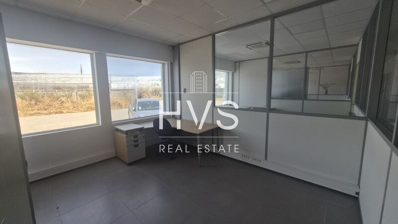 17 Rue De Madrid, Vitrolles for sale - Interior Photo - Image 3 of 11