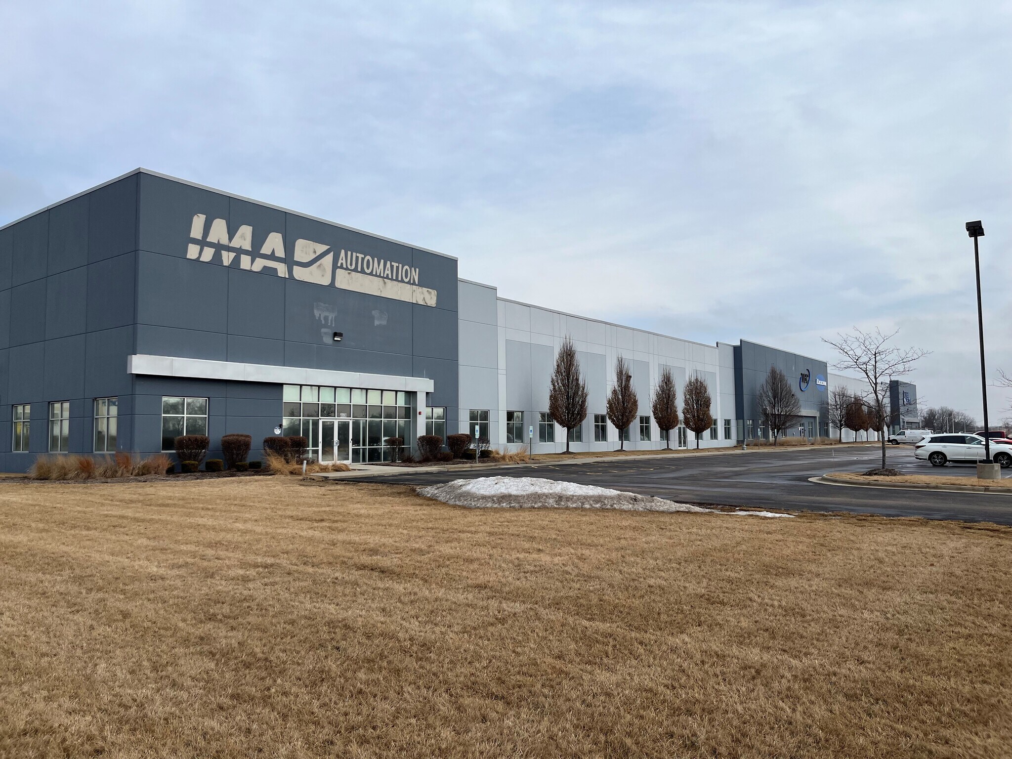 4600 Interstate Blvd, Loves Park, IL to rent Building Photo- Image 1 of 2