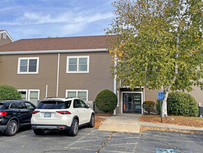 45 Stiles Rd, Salem, NH for rent Building Photo- Image 1 of 7