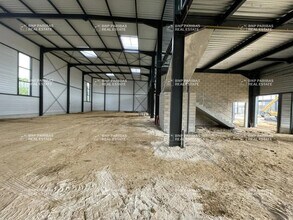 Light Industrial in Chalifert to rent Interior Photo- Image 1 of 9