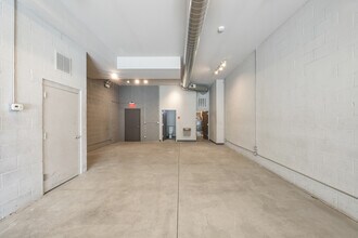 2624 W Armitage Ave, Chicago, IL to rent Interior Photo- Image 2 of 11