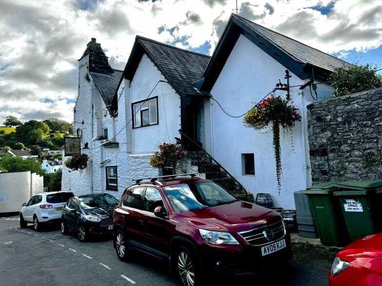 12 Church Walk, Totnes for rent - Building Photo - Image 3 of 12