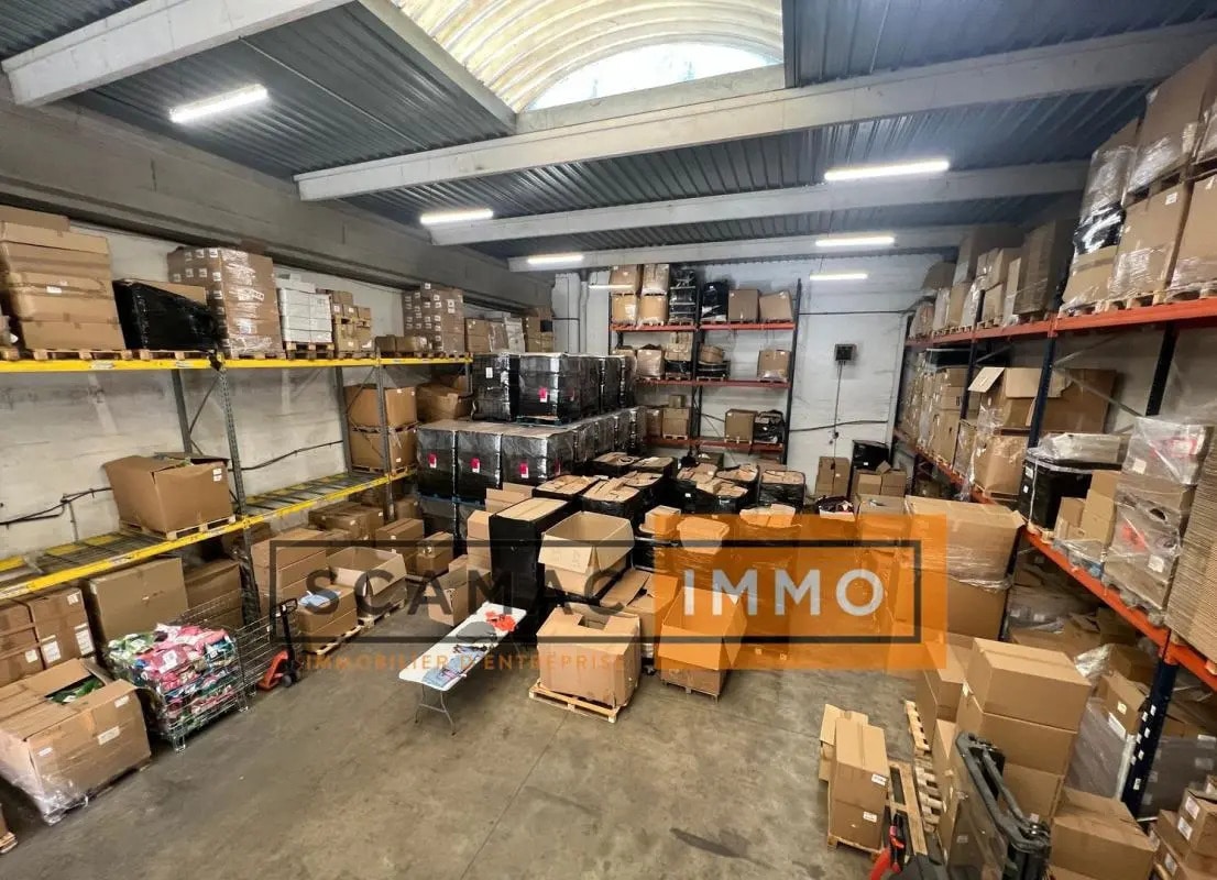 Industrial in Bondy to rent Building Photo- Image 1 of 7