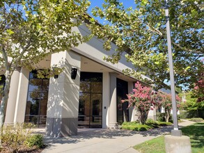 2210 Plaza Dr, Rocklin, CA for rent Building Photo- Image 1 of 7