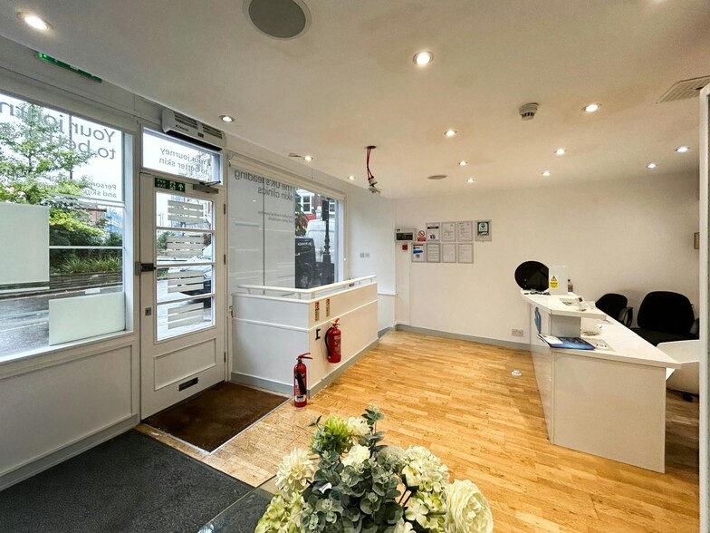 22-24 Muswell Hill Broa, London for rent - Building Photo - Image 3 of 14