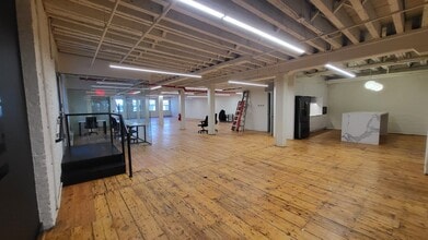 53 Pearl St, Brooklyn, NY to rent Interior Photo- Image 1 of 8