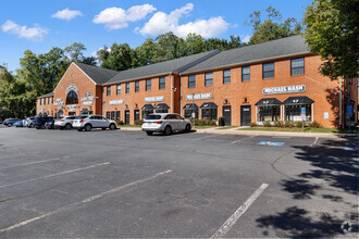 8626-8630 Lee Hwy, Fairfax, VA for rent Building Photo- Image 1 of 19