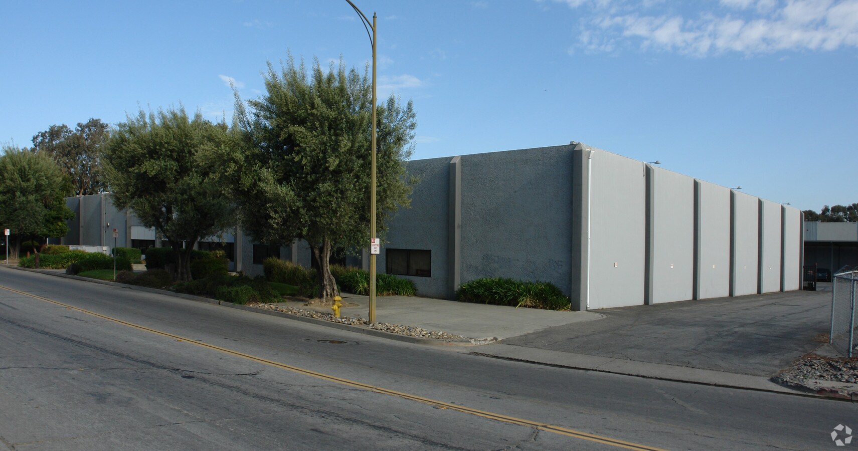 975 Mabury Rd, San Jose 95133 UK