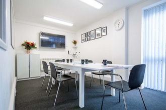 99-103 Lomond Grove, London to rent Interior Photo- Image 1 of 3