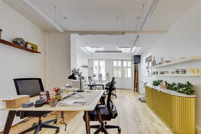 Office in Paris for sale - Interior Photo - Image 2 of 8