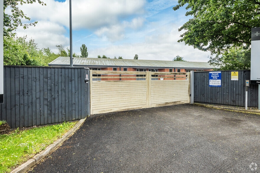60 Manchester Rd, Northwich for sale - Building Photo - Image 3 of 24