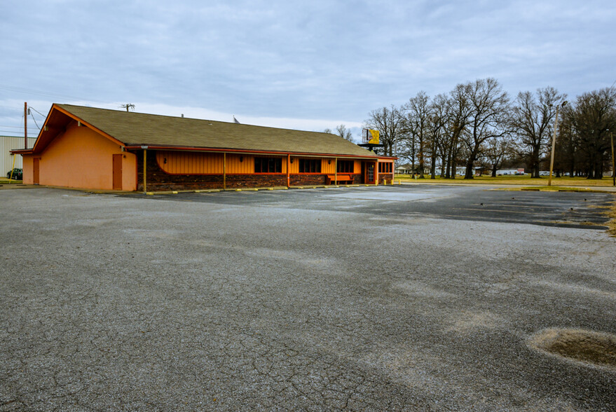 2701 Irvin Cobb Dr, Paducah, KY for sale - Building Photo - Image 3 of 6