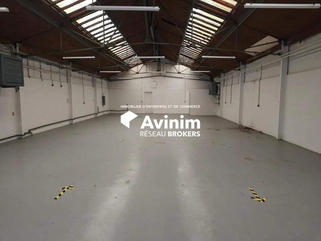 Industrial in Villeneuve-Saint-Georges to rent Interior Photo- Image 1 of 9