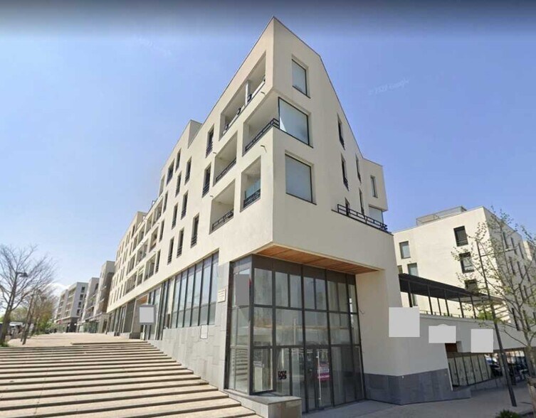 8-10 Boulevard Castellane, Sathonay-Camp to rent - Building Photo - Image 2 of 6
