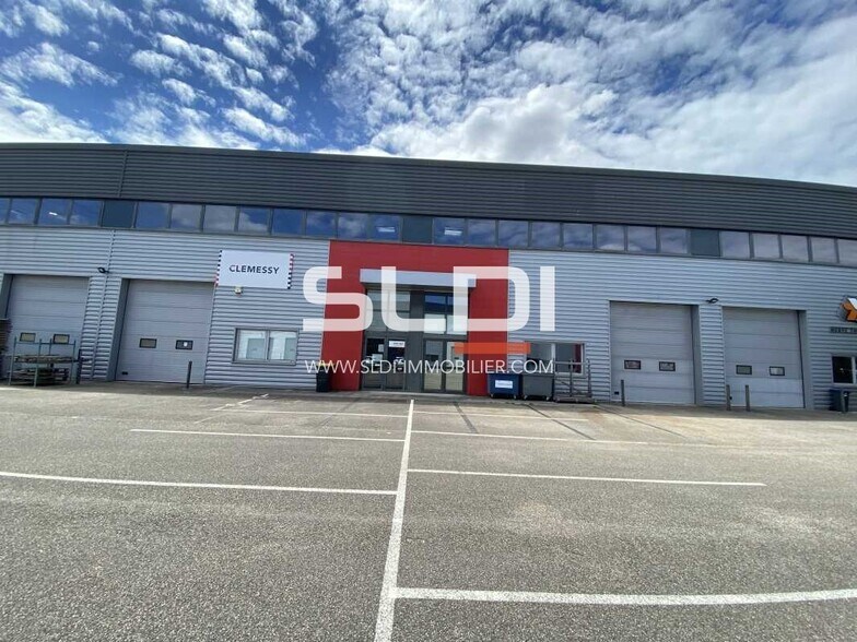 Light Industrial in Dagneux to rent - Building Photo - Image 3 of 6