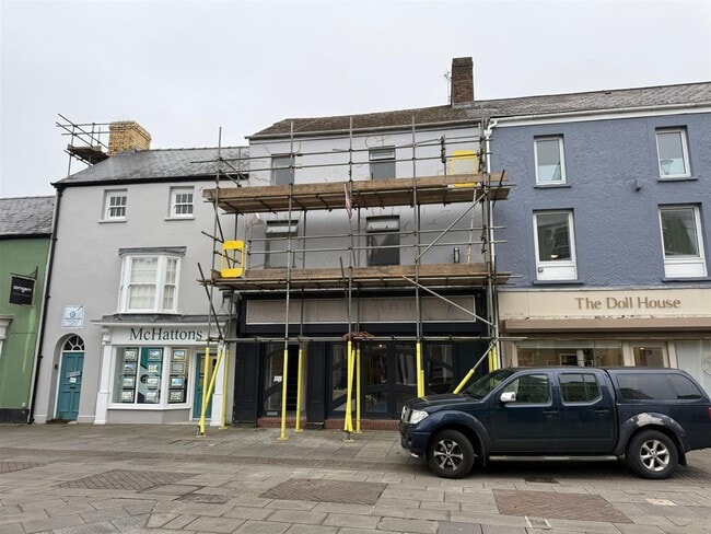 More details for 9 Dunraven Pl, Bridgend - Retail to Rent