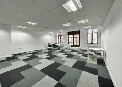 28 Kensington St, Brighton to rent Interior Photo- Image 1 of 2