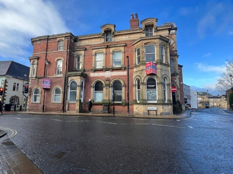 47-51 High St, Wetherby to rent - Building Photo - Image 1 of 3