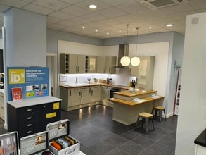 1-2 Woolwich Rd, London to rent Interior Photo- Image 2 of 3
