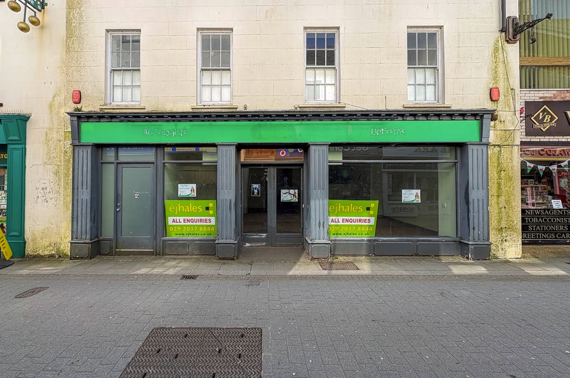 4 Bridge St, Haverfordwest to rent Primary Photo- Image 1 of 3