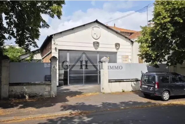 Industrial in Maisons-Alfort to rent - Building Photo - Image 2 of 3