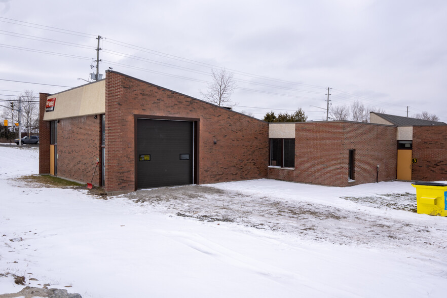 1988 Kingsway, Sudbury, ON for rent - Building Photo - Image 3 of 16