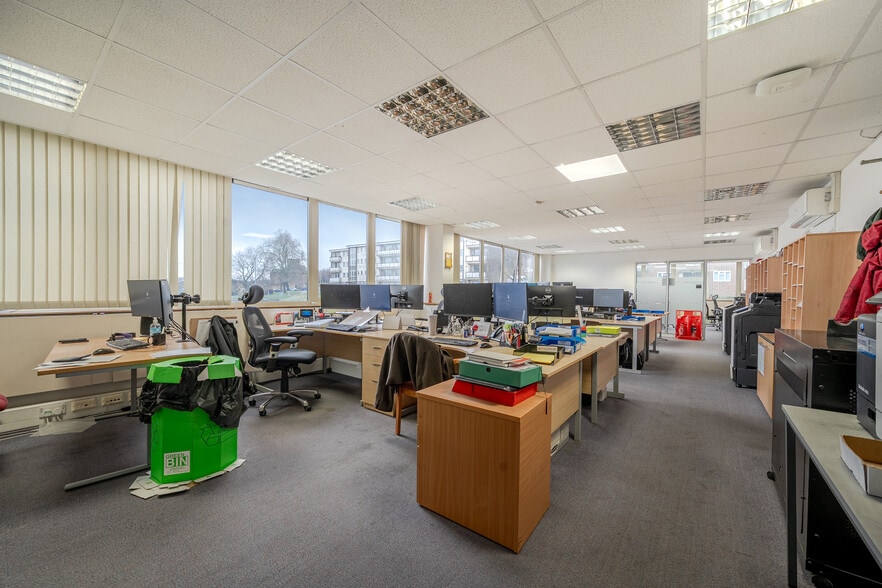 Queens Gdns, Dover to rent - Interior Photo - Image 2 of 8