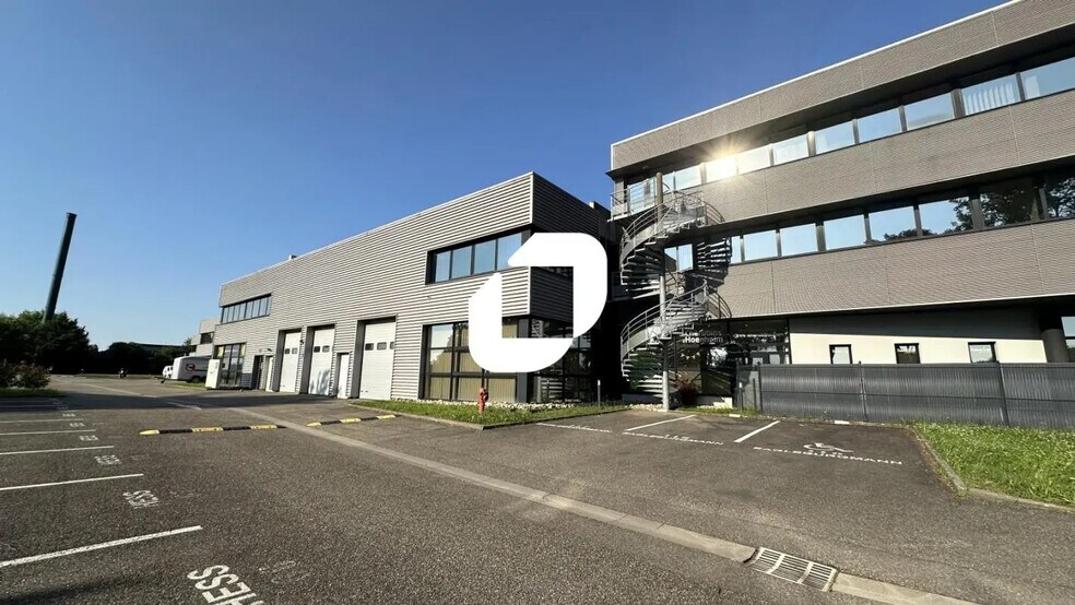 1 Rue Du Dépôt, Niederhausbergen to rent - Building Photo - Image 2 of 29