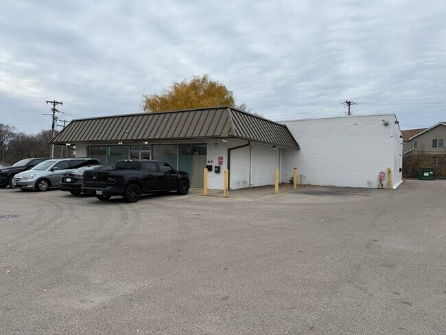 More details for 1111 E Ogden Ave, Naperville, IL - Retail to Rent