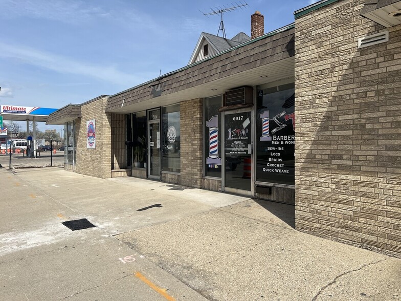 6013-6019 Sheridan Rd, Kenosha, WI for rent - Building Photo - Image 3 of 10