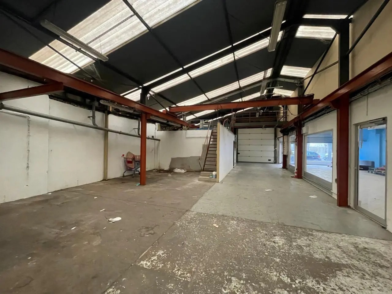 Light Industrial in Issy-les-Moulineaux for sale Building Photo- Image 1 of 8