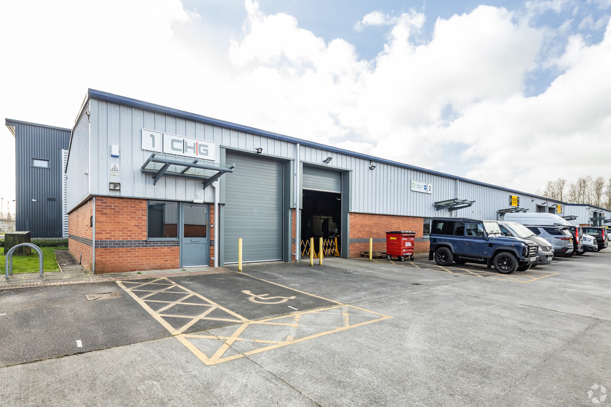 4 New Bridge Rd, Ellesmere Port to rent Primary Photo- Image 1 of 3