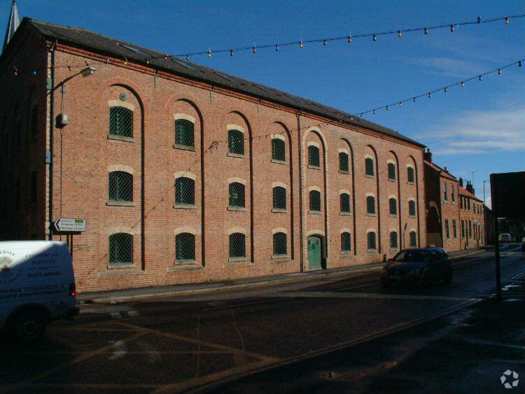 Castlegate, Malton to rent - Building Photo - Image 2 of 3