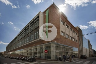 Office in Esplugues de Llobregat, Barcelona to rent Building Photo- Image 2 of 23