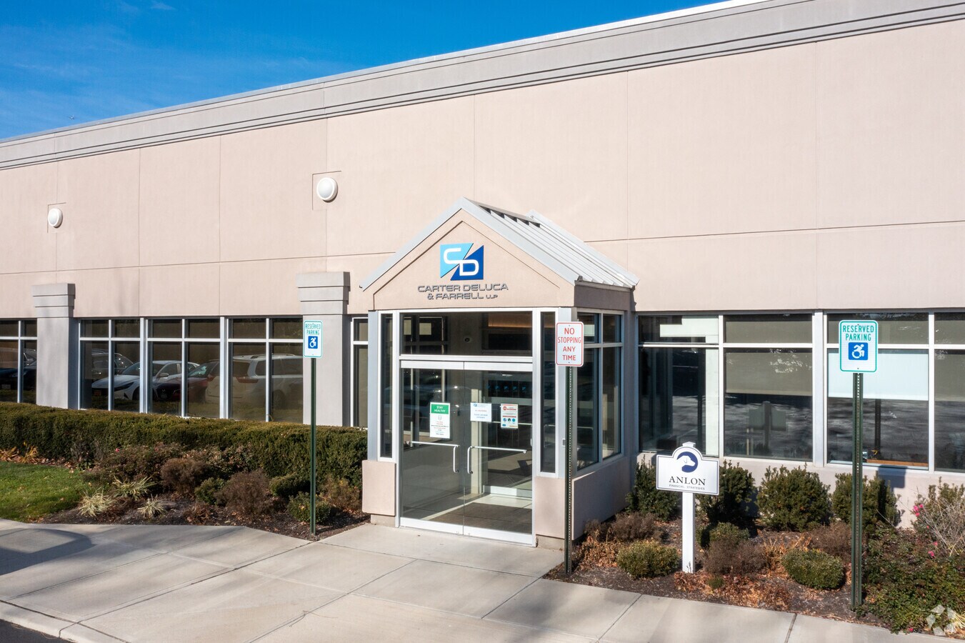 576 Broadhollow Rd, Melville 11747