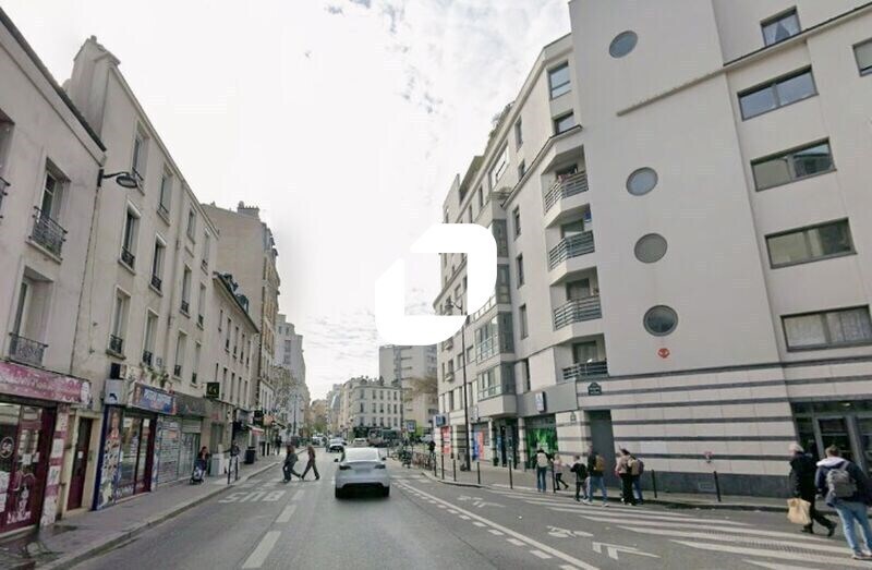 Retail in Paris for sale Building Photo- Image 1 of 2